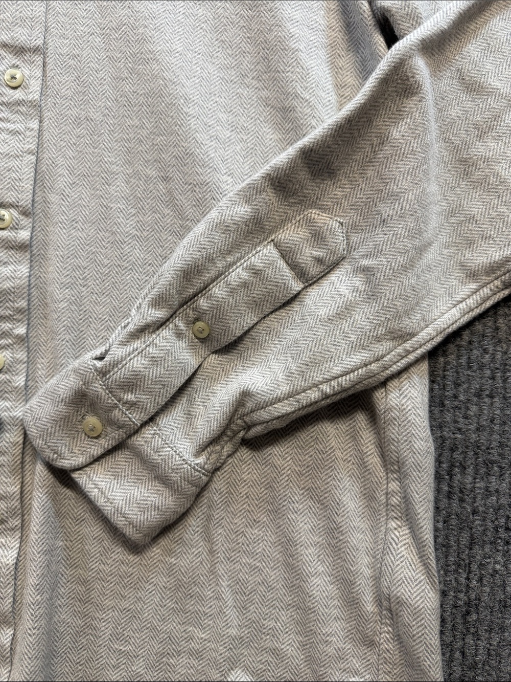 Polo by Ralph Lauren Men's Herringbone Button-Down Shirt - Light Gray Medium - Picture 4 of 10